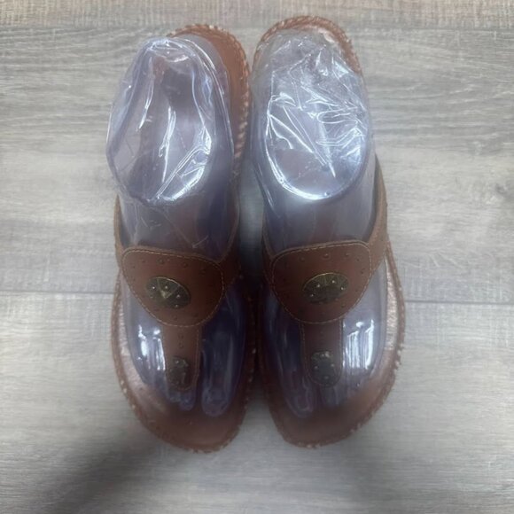 Clarks Artisan Boho Brown Leather Wedge Heel Thong Sandal Women's Size 8.5 - Picture 2 of 6